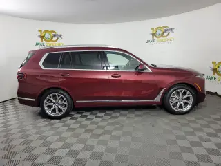 2026 BMW X7