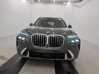 2026 BMW X7
