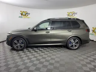 2026 BMW X7