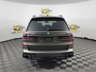 2026 BMW X7