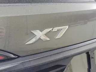 2026 BMW X7