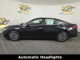 2025 Nissan Altima