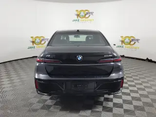 2024 BMW i7