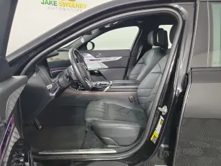 2024 BMW i7