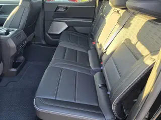 2025 GMC Sierra EV