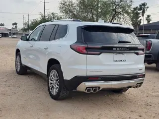 2026 GMC Acadia