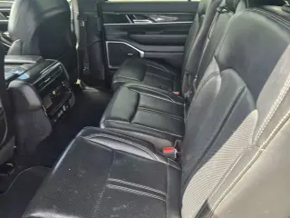 2022 Jeep Wagoneer