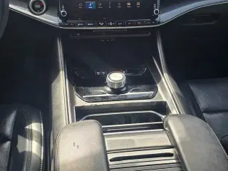 2022 Jeep Wagoneer
