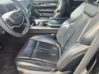 2022 Jeep Wagoneer