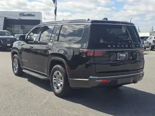 2022 Jeep Wagoneer