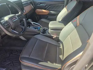 2023 GMC Canyon