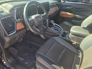 2023 GMC Canyon