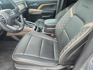 2023 GMC Canyon