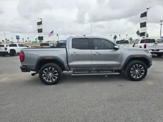2023 GMC Canyon