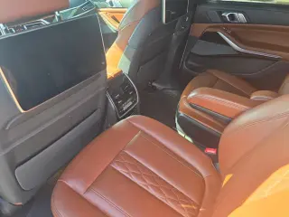 2020 BMW X7