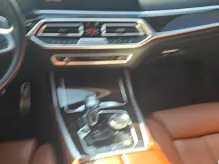 2020 BMW X7