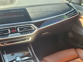 2020 BMW X7