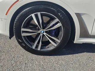 2020 BMW X7