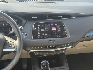2023 CADILLAC XT4