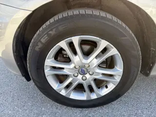 2016 Volvo XC60