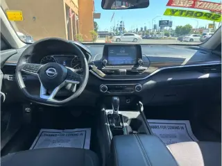 2025 Nissan Altima