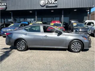 2025 Nissan Altima