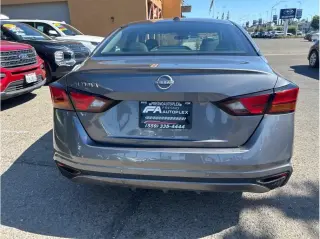 2025 Nissan Altima