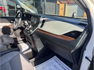 2016 Toyota Sienna