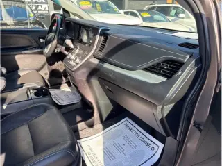 2016 Toyota Sienna