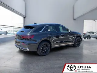2026 Genesis GV70