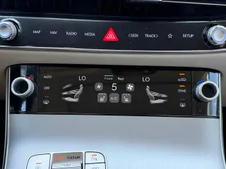 2026 Genesis GV70
