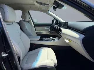 2026 Genesis GV70