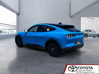 2023 Ford Mustang Mach-E