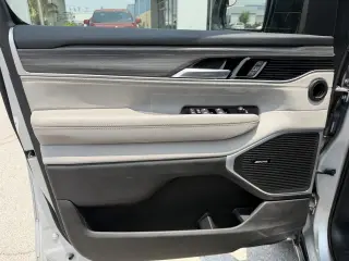 2024 Jeep Wagoneer