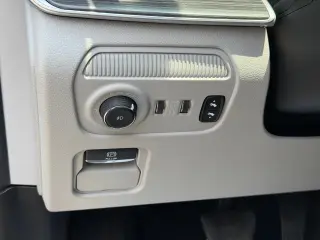 2024 Jeep Wagoneer