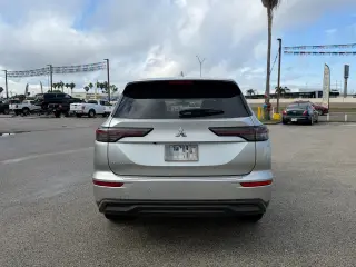 2025 Mitsubishi Outlander