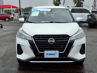 2023 Nissan Kicks