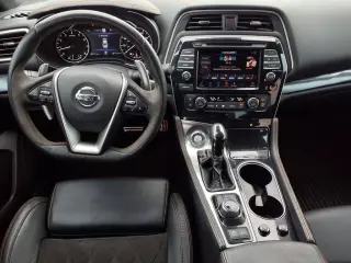 2022 Nissan Maxima