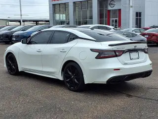 2022 Nissan Maxima
