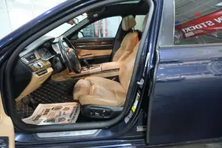 2015 BMW 750i