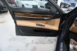 2015 BMW 750i