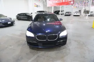 2015 BMW 750i