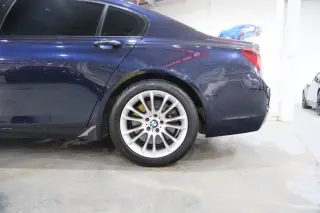 2015 BMW 750i