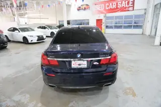 2015 BMW 750i