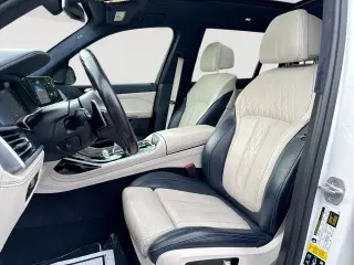 2021 BMW X7