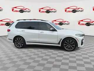 2021 BMW X7