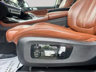 2020 BMW X7