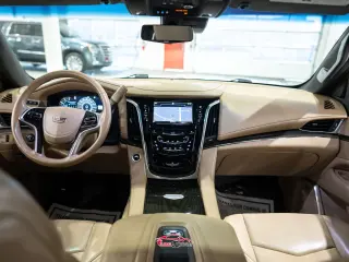 2018 CADILLAC Escalade