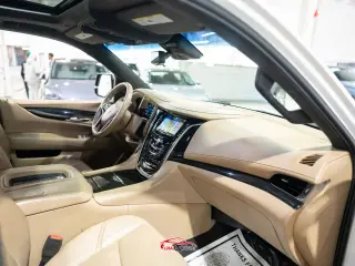 2018 CADILLAC Escalade
