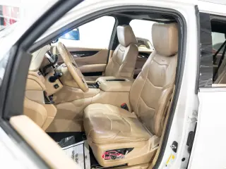 2018 CADILLAC Escalade